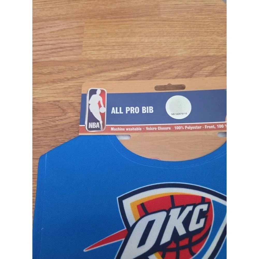 Oklahoma City Thunder Baby Bib OKC Newborn Thunder Basketball NEW Hook and Loop